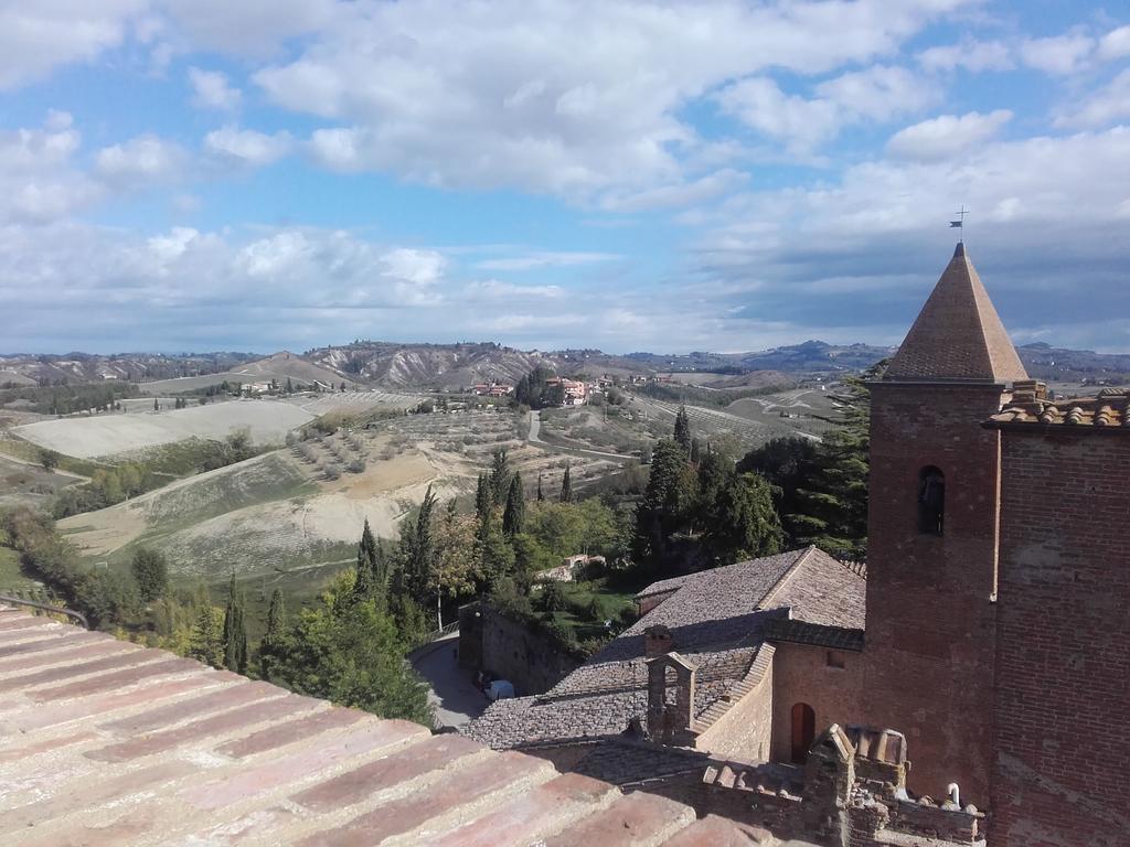 Villa Agriturismo Il Torrione à Certaldo Extérieur photo